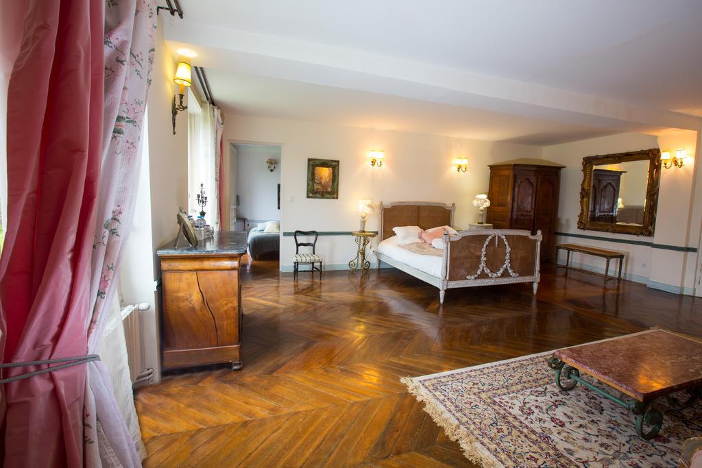 Chateau De La Madeleine Bed and Breakfast Pressagny-lʼOrgeuilleux Eksteriør billede