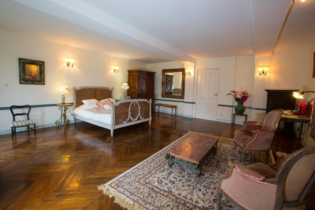 Chateau De La Madeleine Bed and Breakfast Pressagny-lʼOrgeuilleux Eksteriør billede