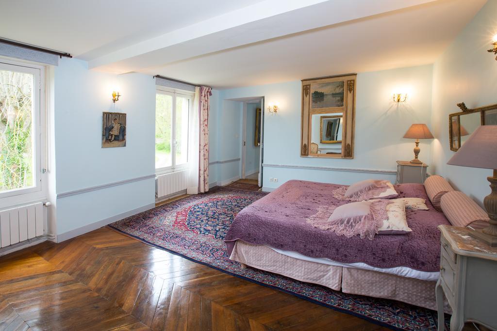 Chateau De La Madeleine Bed and Breakfast Pressagny-lʼOrgeuilleux Eksteriør billede