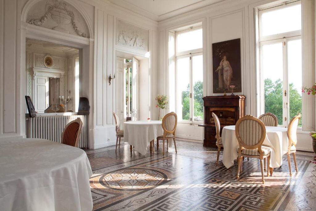 Chateau De La Madeleine Bed and Breakfast Pressagny-lʼOrgeuilleux Eksteriør billede